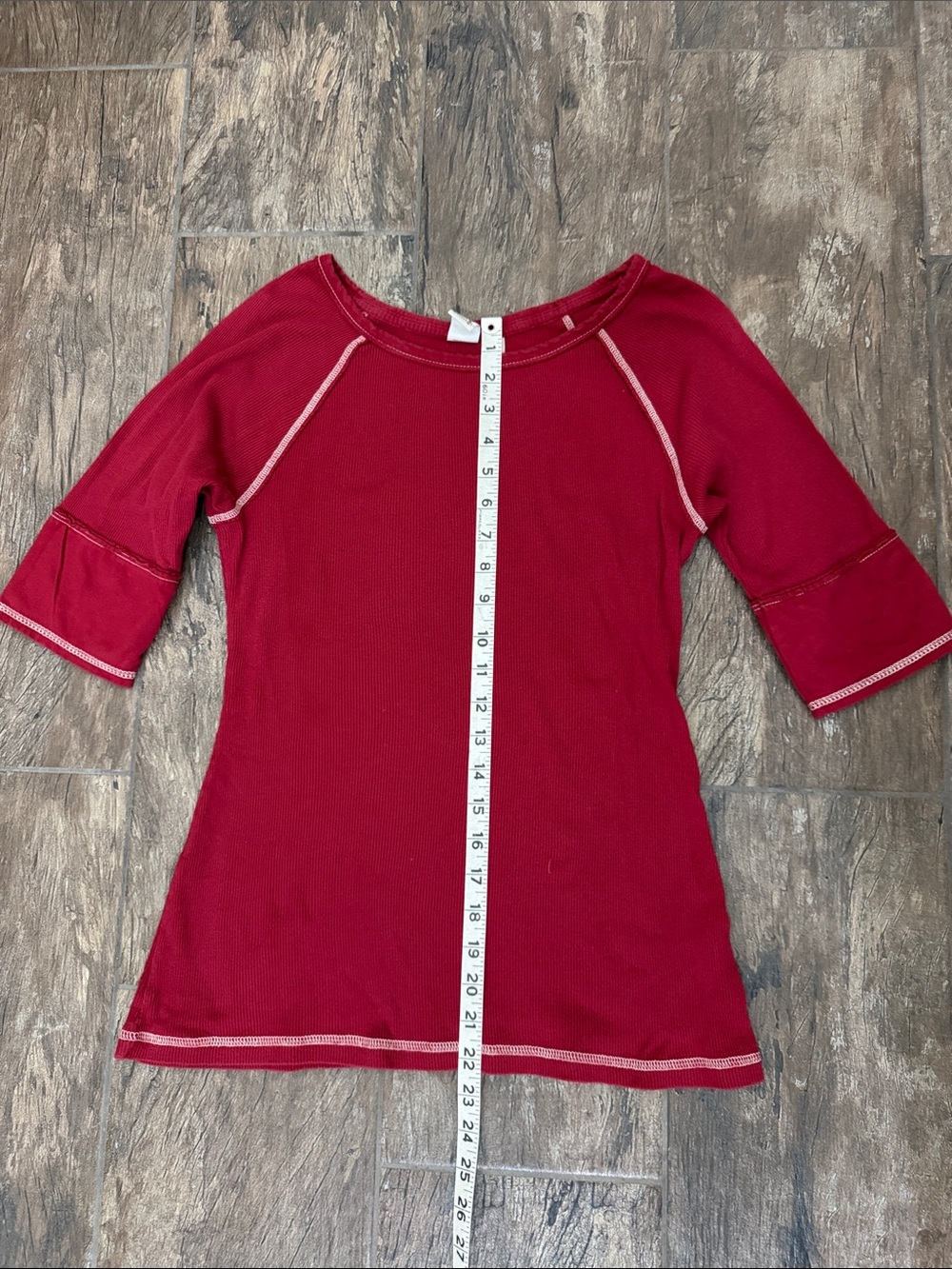 💕 SO Women's Red Short-Sleeve Ribbed Tee ✨ - Picture 5 of 11
